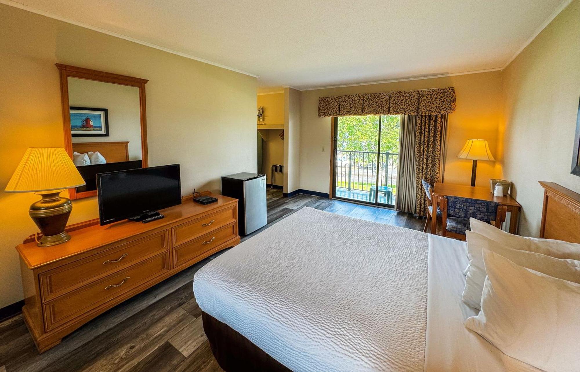 Days Inn By Wyndham Mackinaw City - Lakeview Dış mekan fotoğraf
